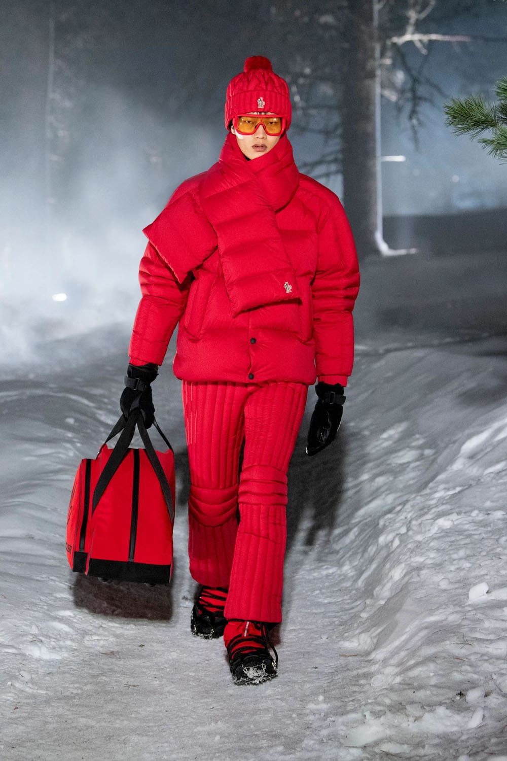 Moncler Grenoble Fall Winter 2024 2025 Runway Magazine (59)
