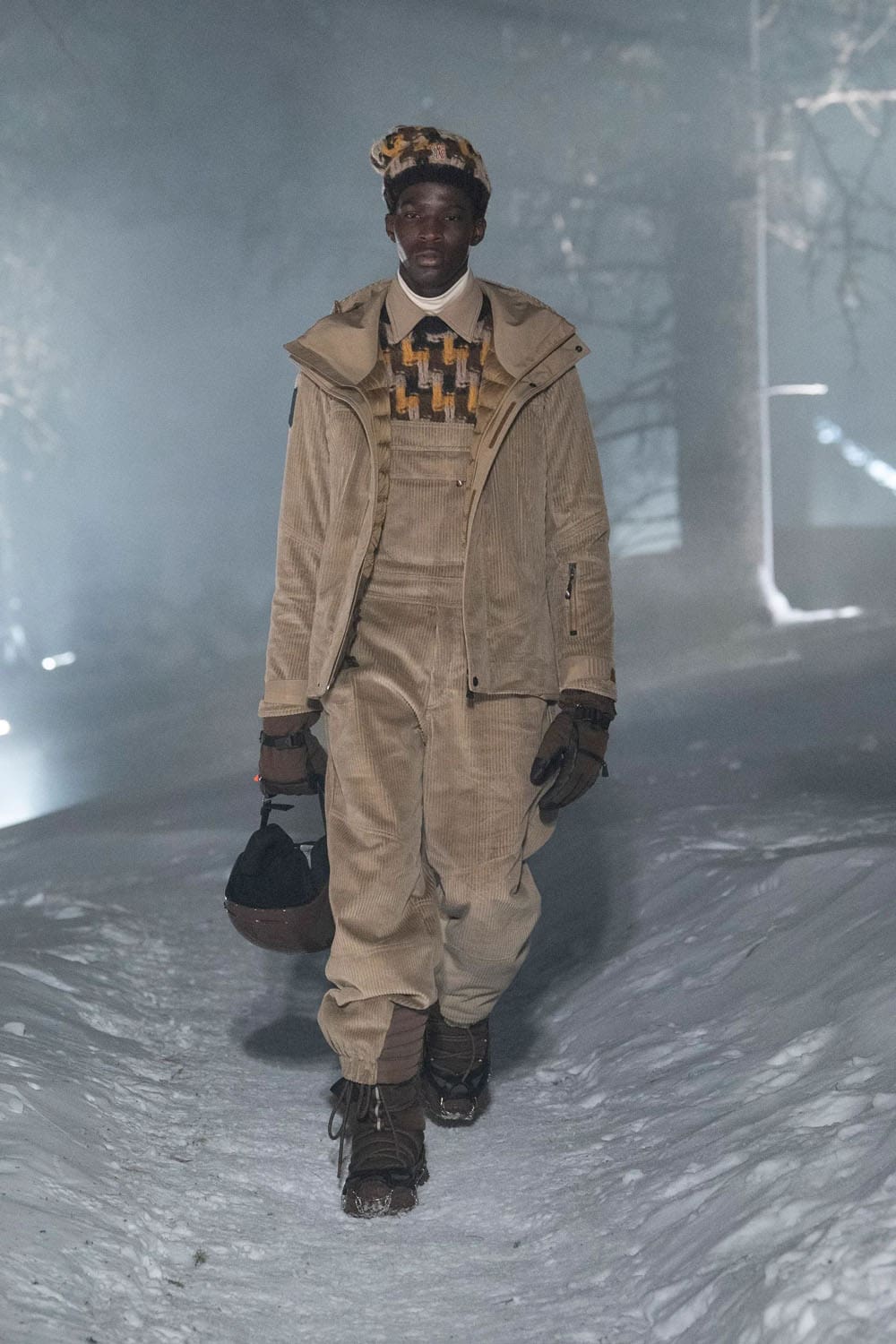 Moncler Grenoble Fall Winter 2024 2025 Runway Magazine (68)