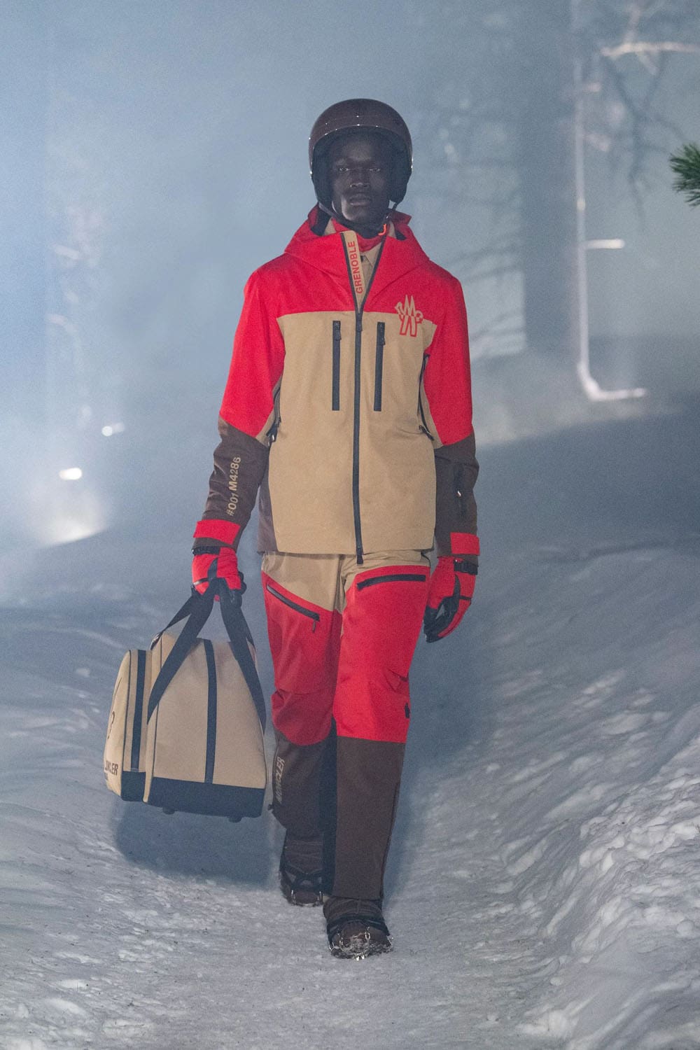 Moncler Grenoble Fall Winter 2024 2025 Runway Magazine (74)