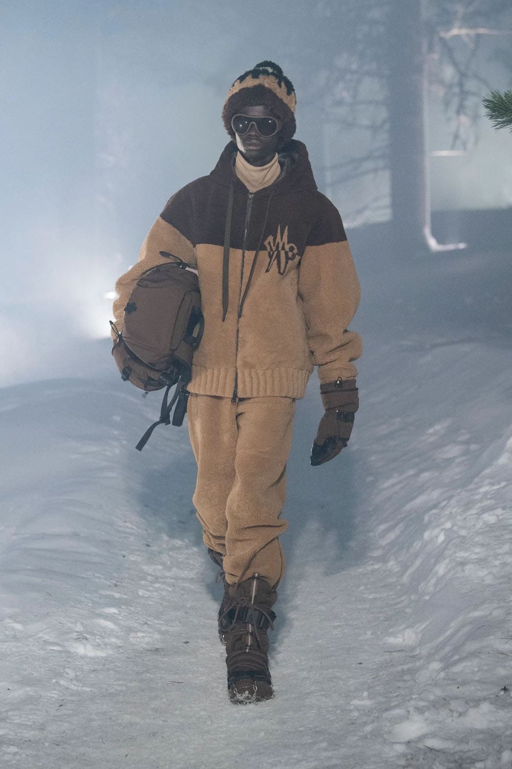 Moncler Grenoble Fall Winter 2024 2025 Runway Magazine (75)