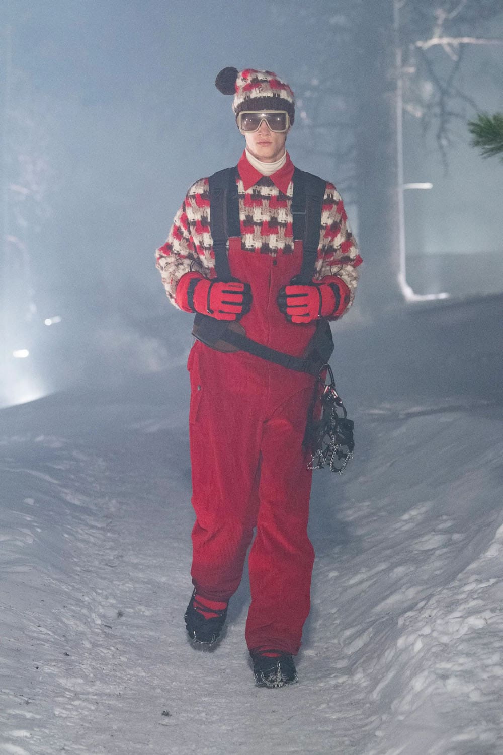 Moncler Grenoble Fall Winter 2024 2025 Runway Magazine (76)