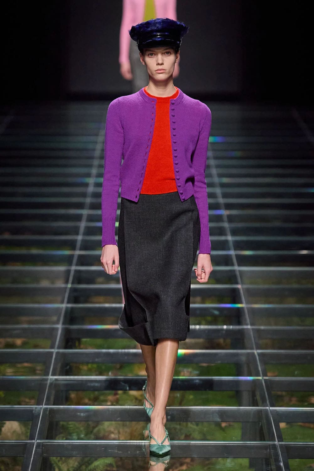 Prada Fall Winter 2024 2025 Runway Magazine (34)