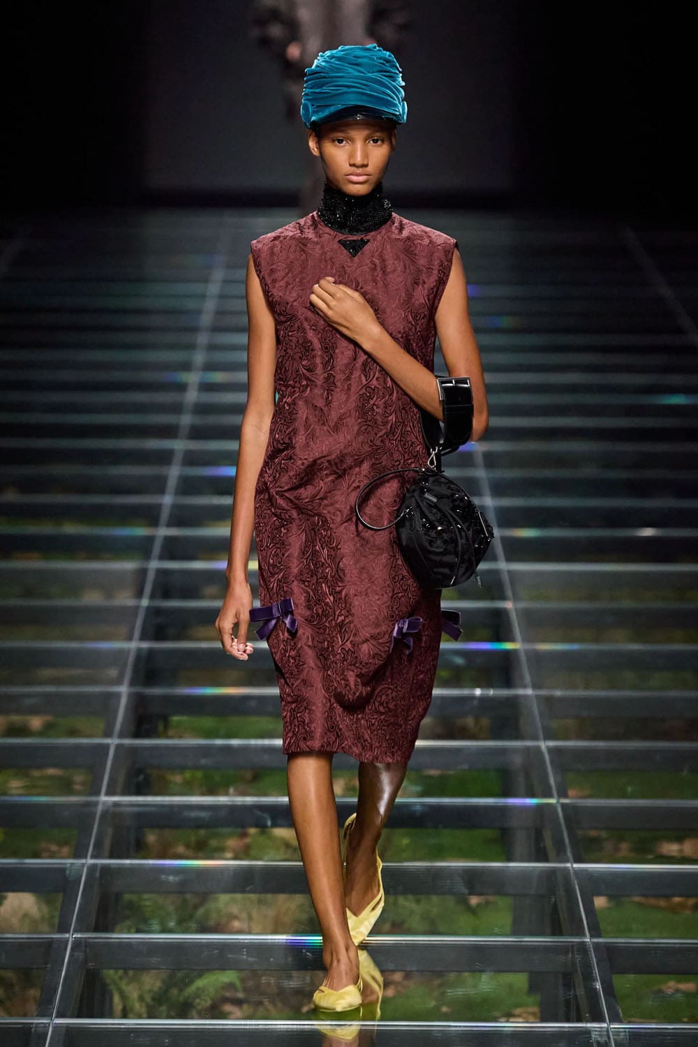 Prada Fall Winter 2024 2025 Runway Magazine (52)