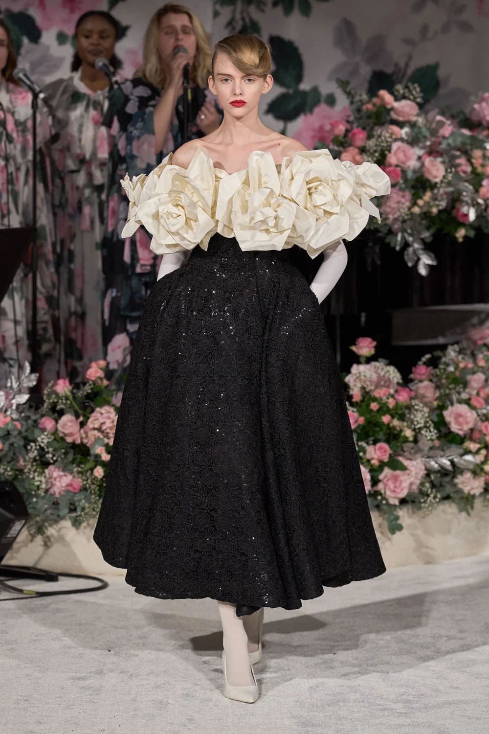 Richard Quinn Fall Winter 2024 2025 Runway Magazine (10)