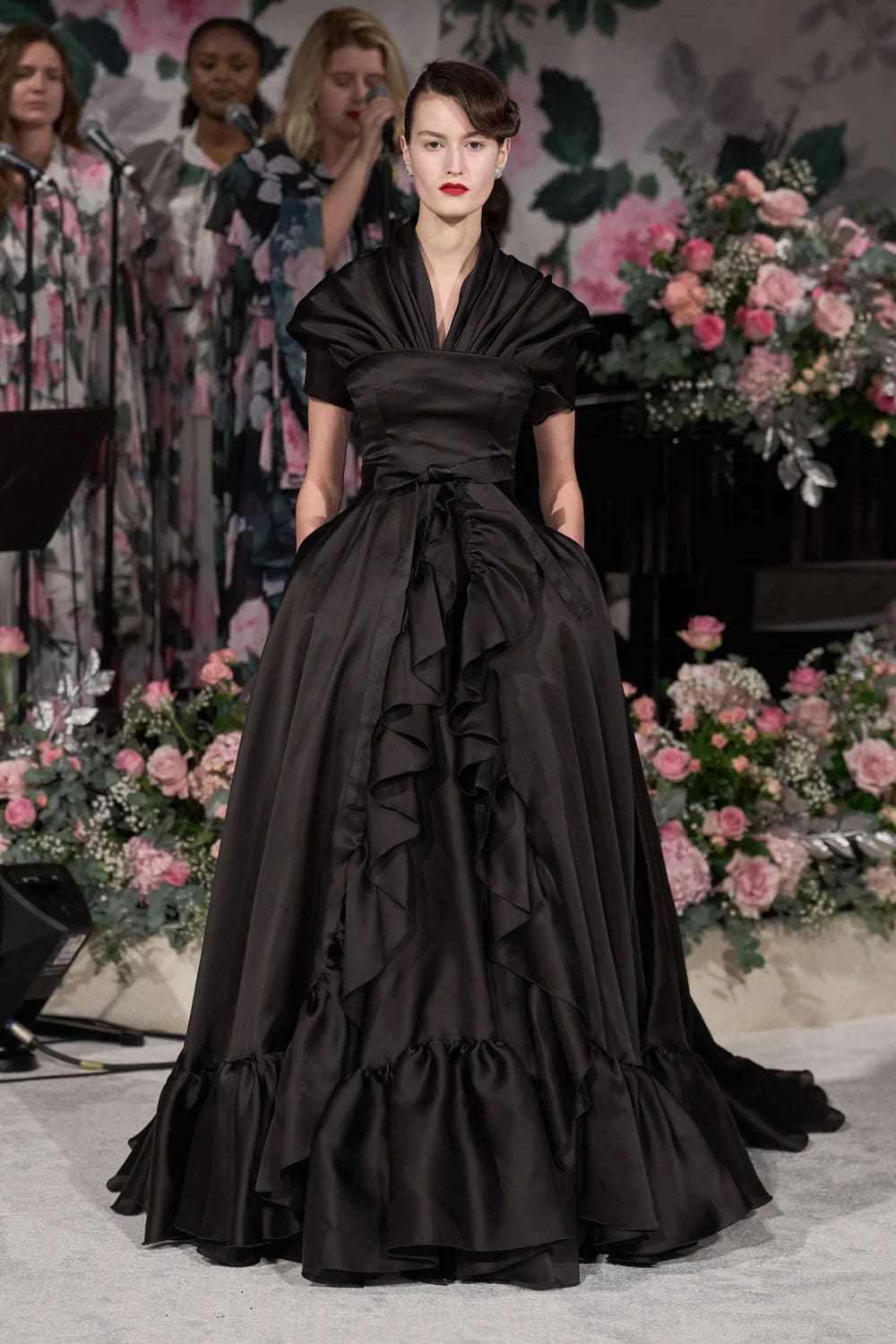 Richard Quinn Fall Winter 2024 2025 Runway Magazine (11)