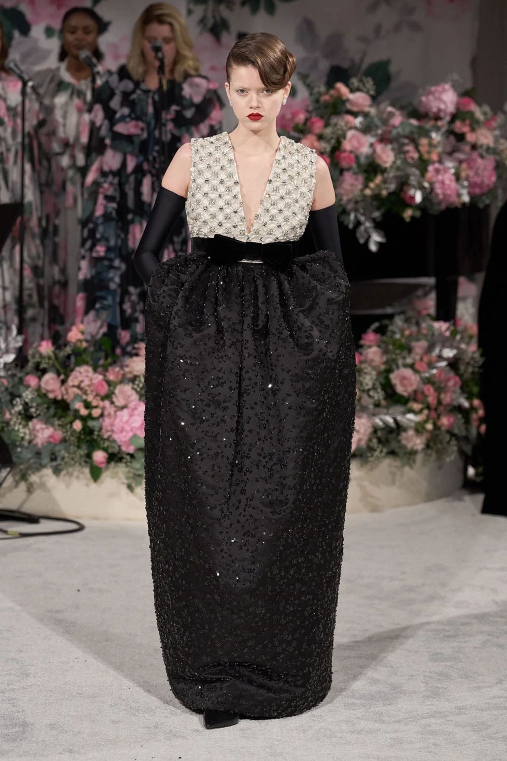 Richard Quinn Fall Winter 2024 2025 Runway Magazine (12)