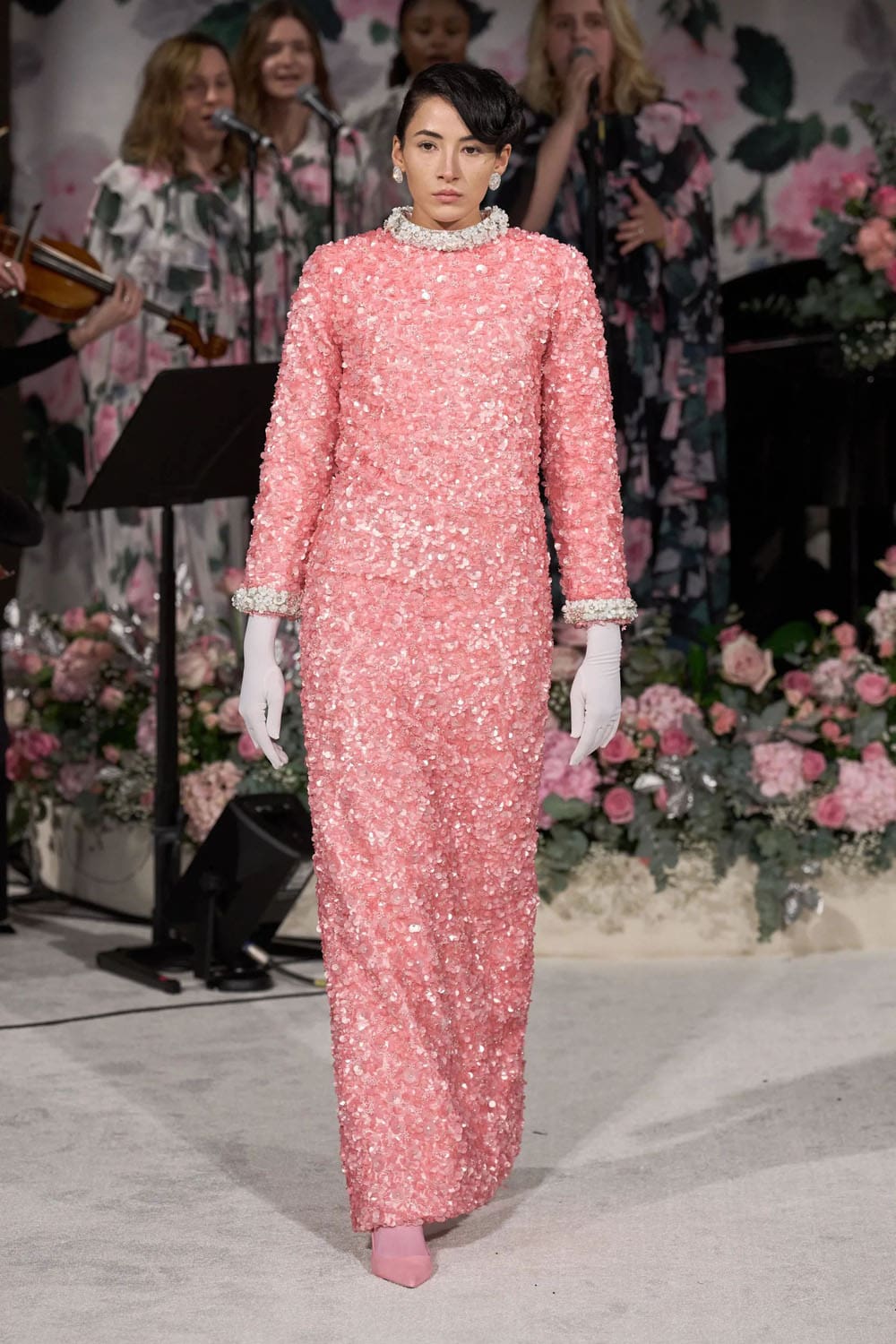 Richard Quinn Fall Winter 2024 2025 Runway Magazine (21)