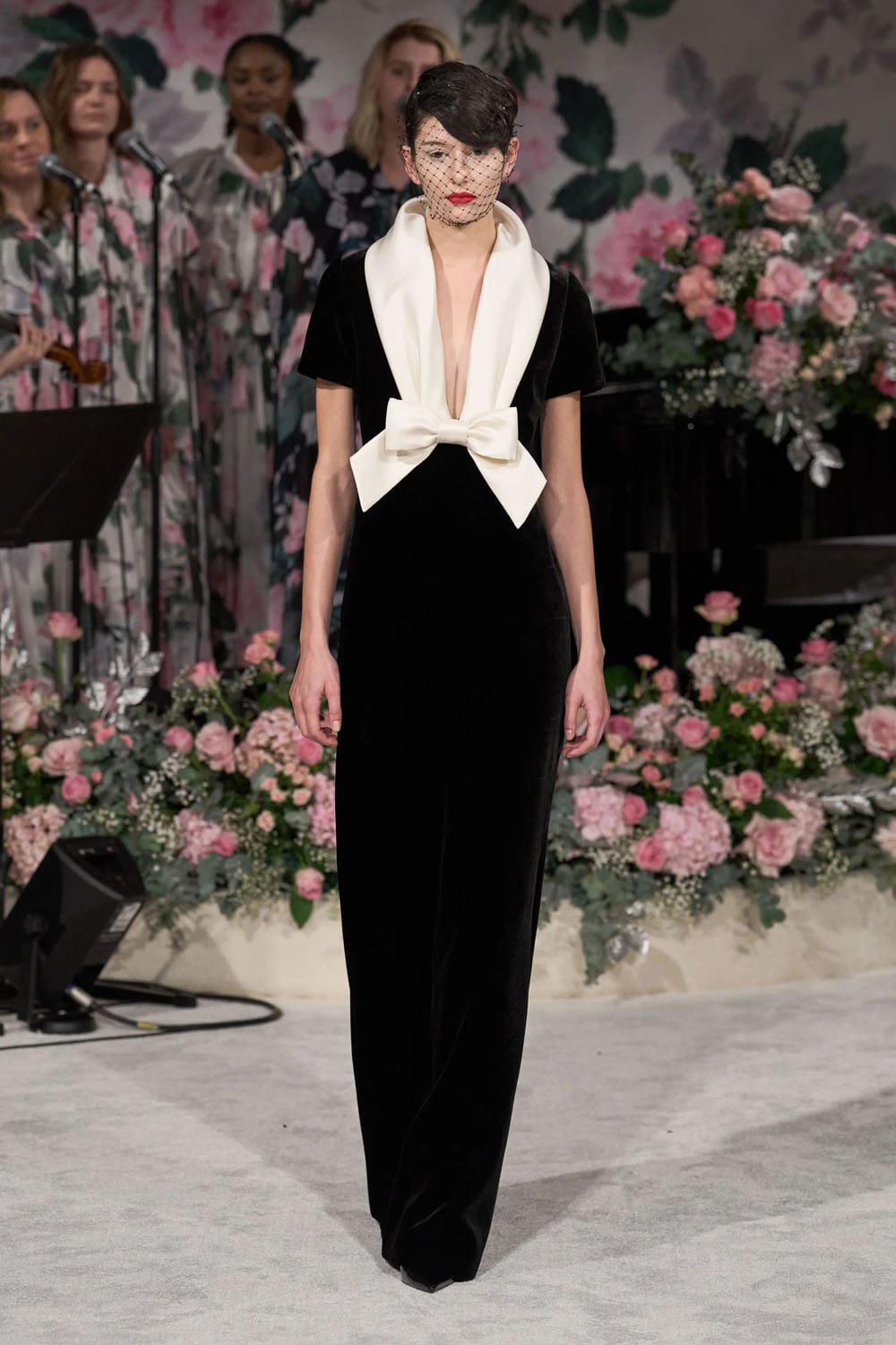 Richard Quinn Fall Winter 2024 2025 Runway Magazine (3)