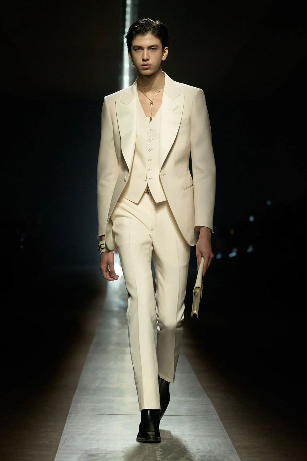 Tom Ford Fall Winter 2024 25 Runway Magazine (22)