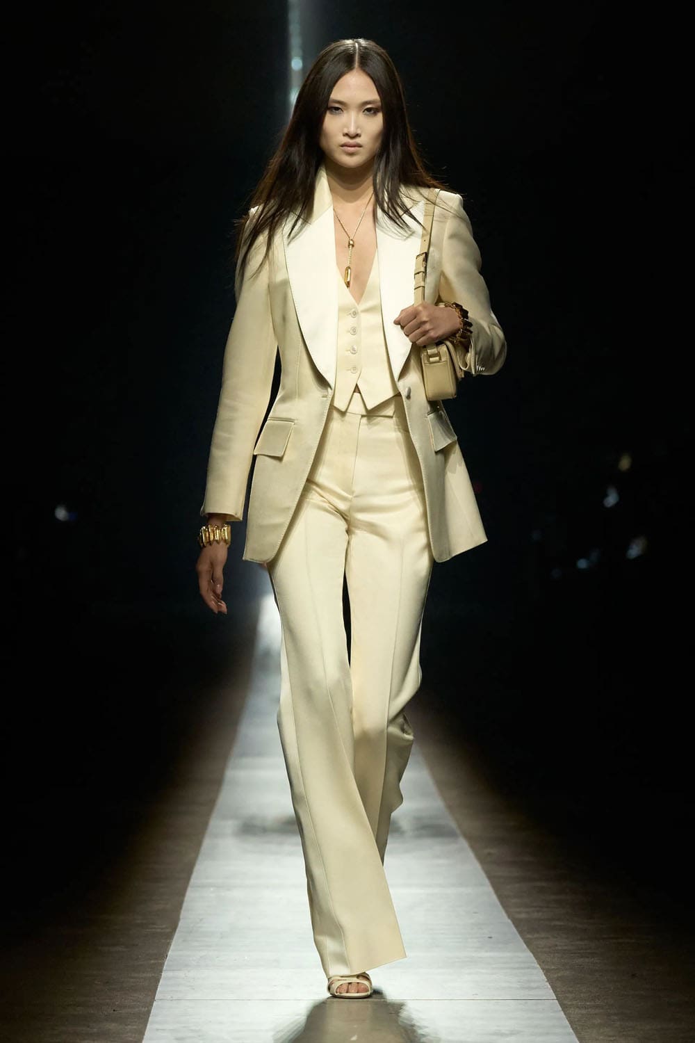 Tom Ford Fall Winter 2024 25 Runway Magazine (23)