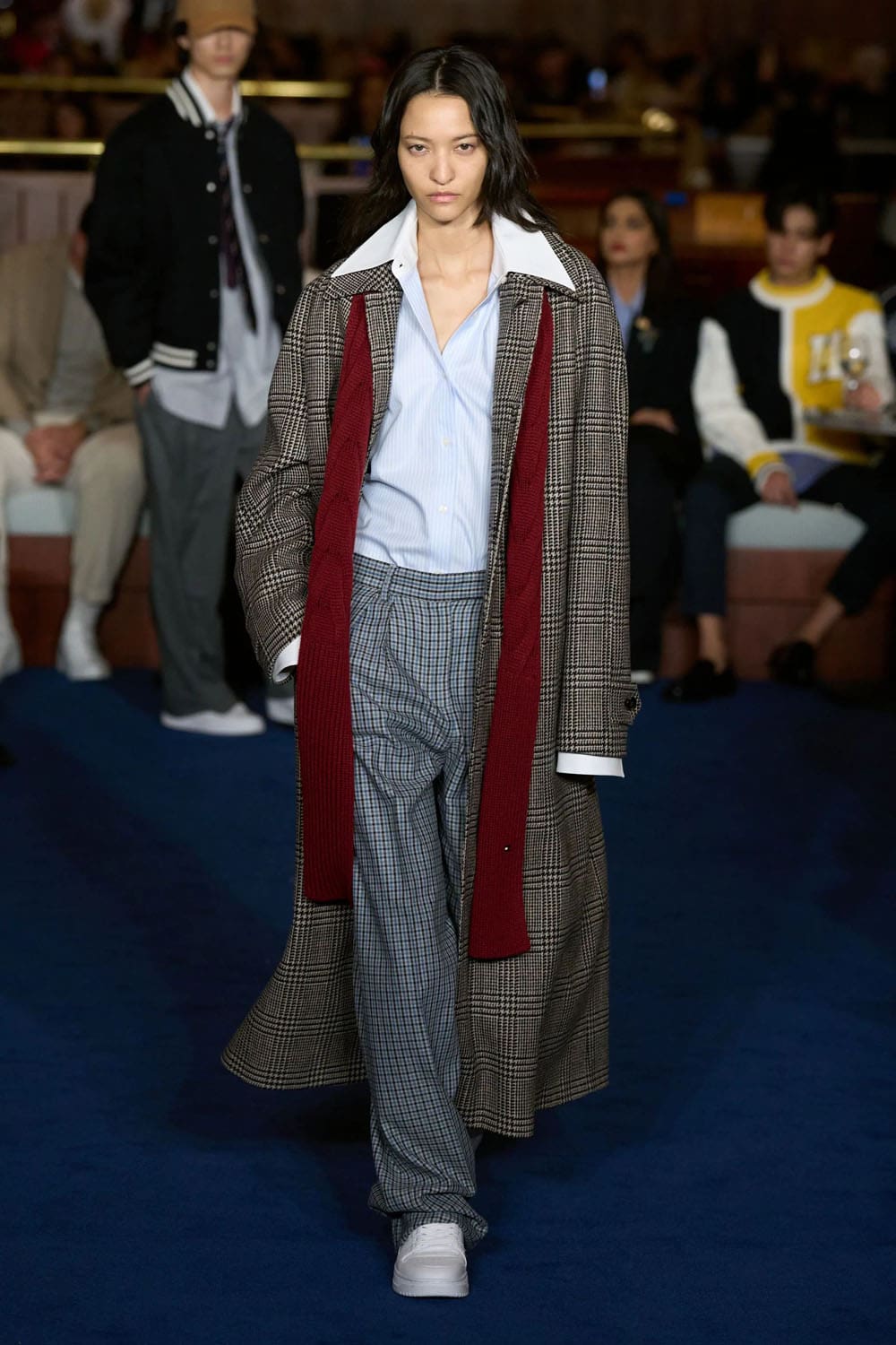 Tommy Hilfiger Fall Winter 2024 2025 Runway Magazine (11)