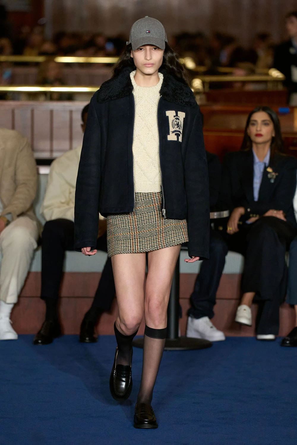 Tommy Hilfiger Fall Winter 2024 2025 Runway Magazine (16)
