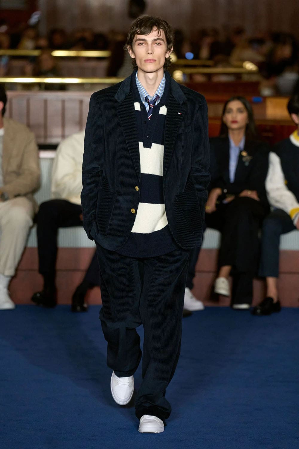 Tommy Hilfiger Fall Winter 2024 2025 Runway Magazine (19)