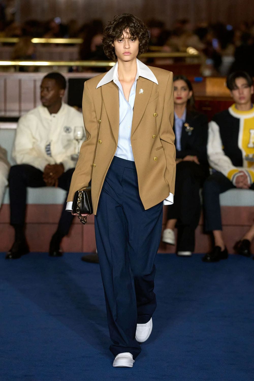 Tommy Hilfiger Fall Winter 2024 2025 Runway Magazine (2)