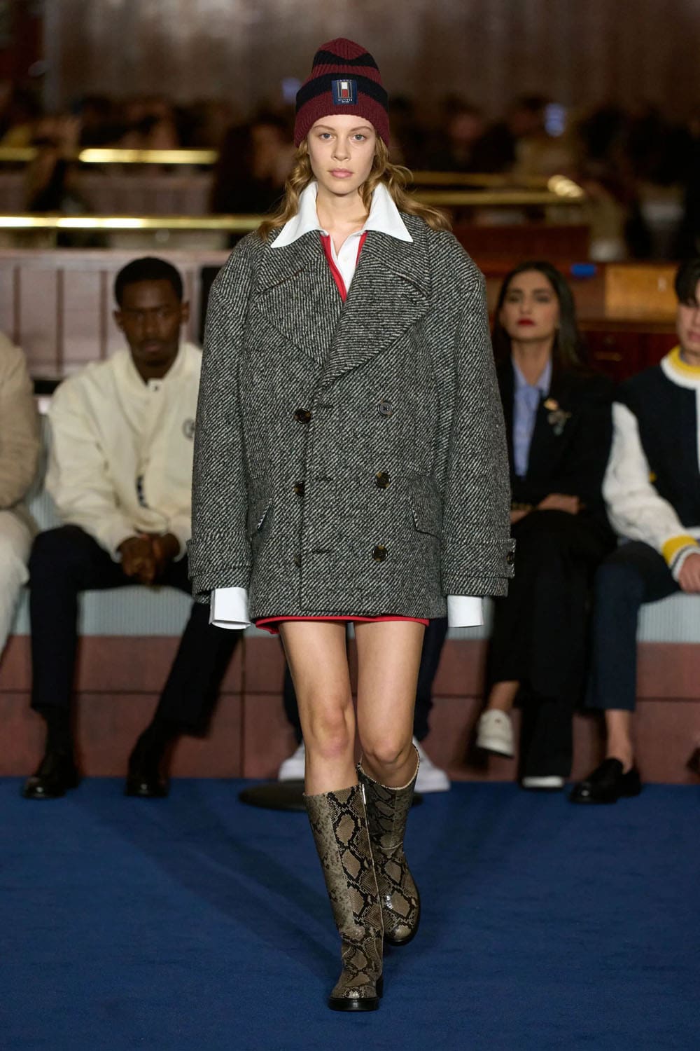 Tommy Hilfiger Fall Winter 2024 2025 Runway Magazine (24)