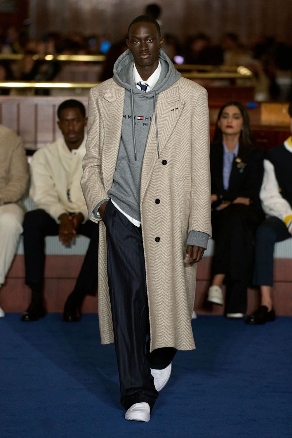 Tommy Hilfiger Fall Winter 2024 2025 Runway Magazine (25)