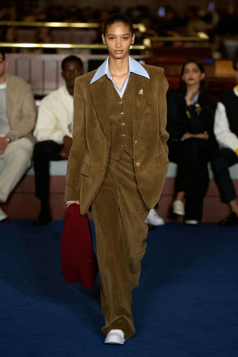 Tommy Hilfiger Fall Winter 2024 2025 Runway Magazine (45)