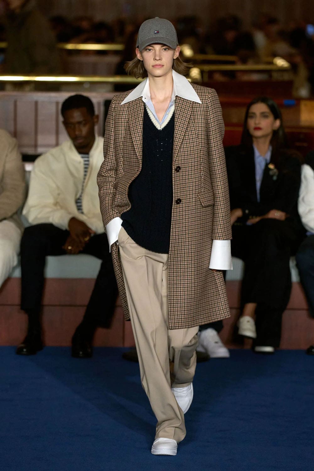 Tommy Hilfiger Fall Winter 2024 2025 Runway Magazine (50)