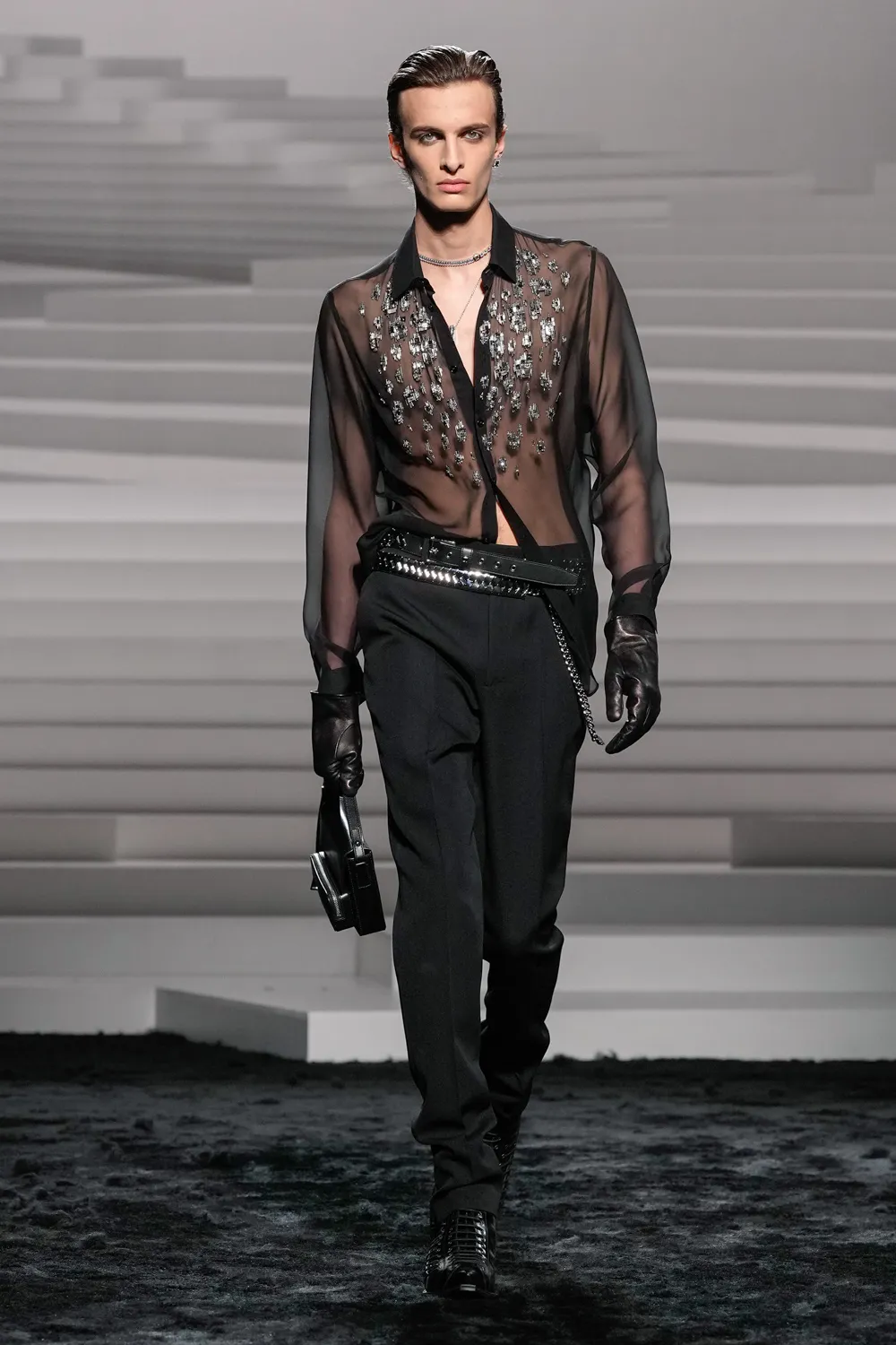 Versace Automne Hiver 2024 2025 Runway Magazine (76)