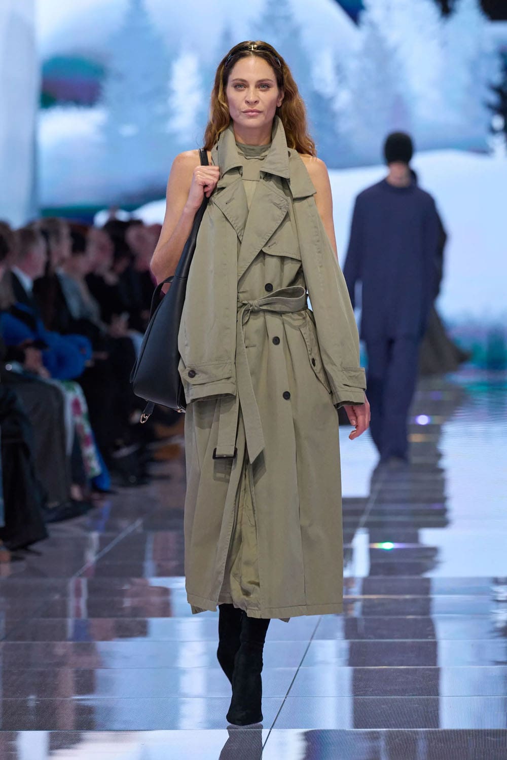 バレンシアガ 秋 2024、 秋 2024 2025 Runway 雑誌(20)