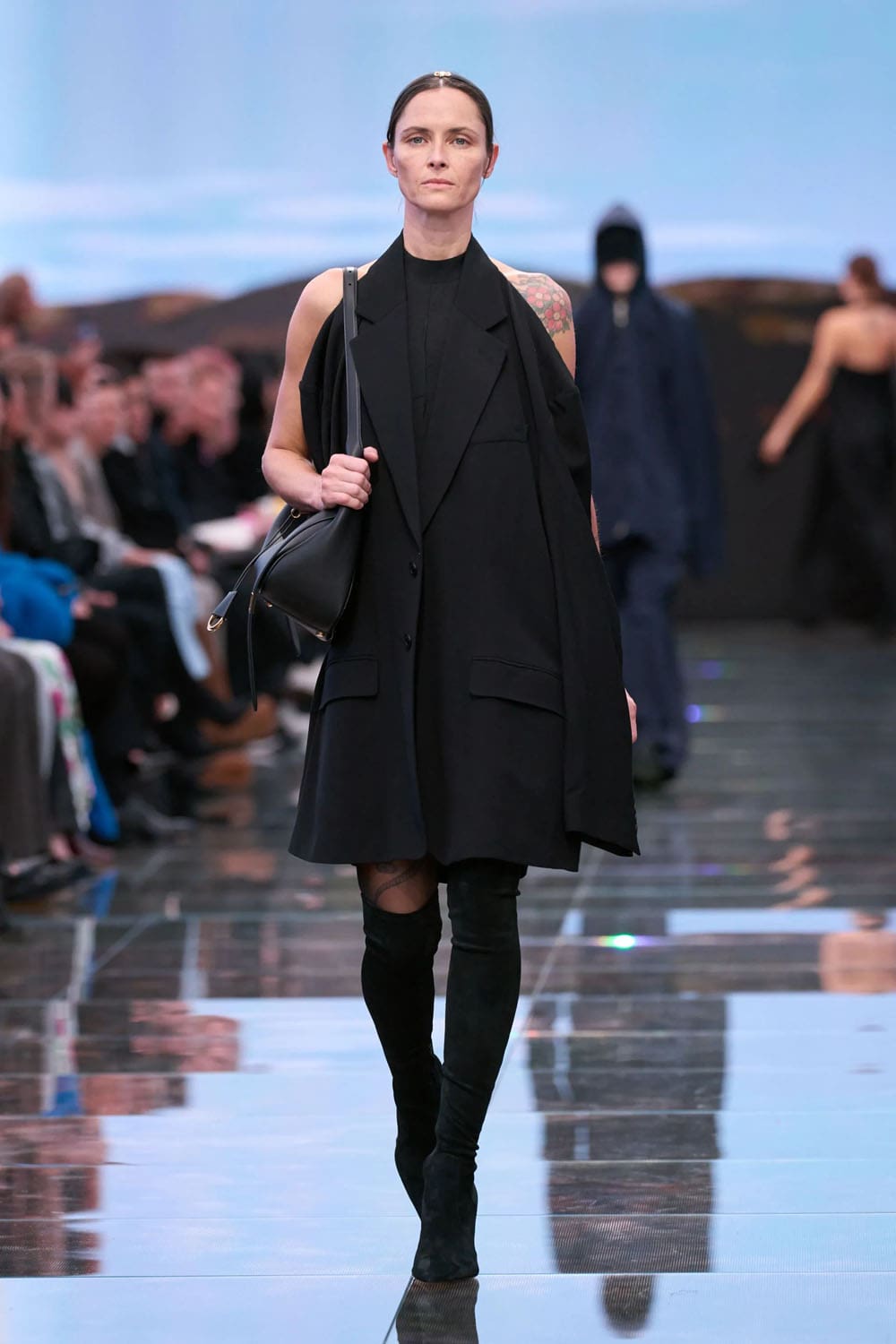 バレンシアガ 秋 2024、 秋 2024 2025 Runway 雑誌(24)