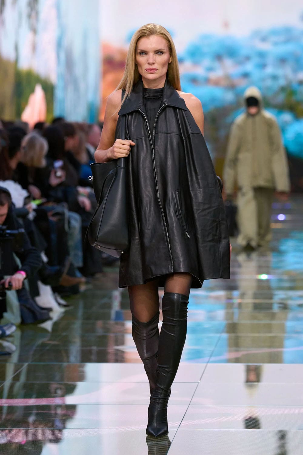 バレンシアガ 秋 2024、 秋 2024 2025 Runway 雑誌(26)