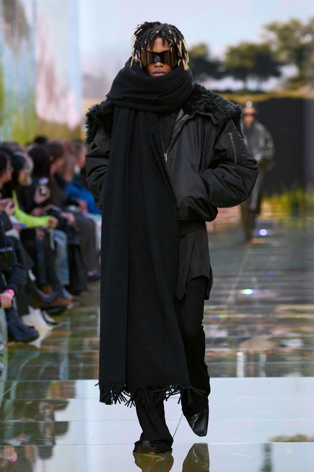 バレンシアガ 秋 2024、 秋 2024 2025 Runway 雑誌(31)