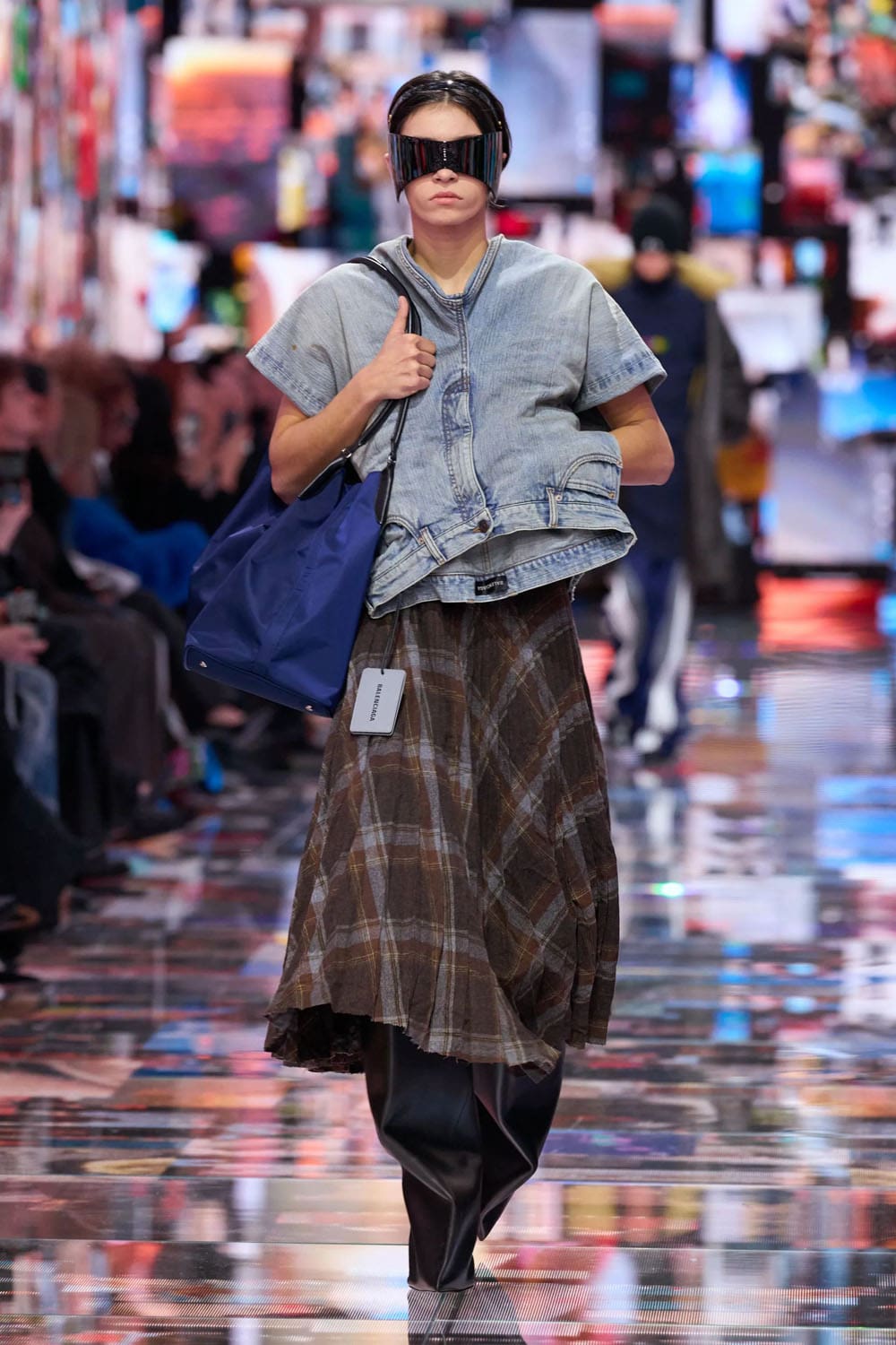 バレンシアガ 秋 2024、 秋 2024 2025 Runway 雑誌(44)