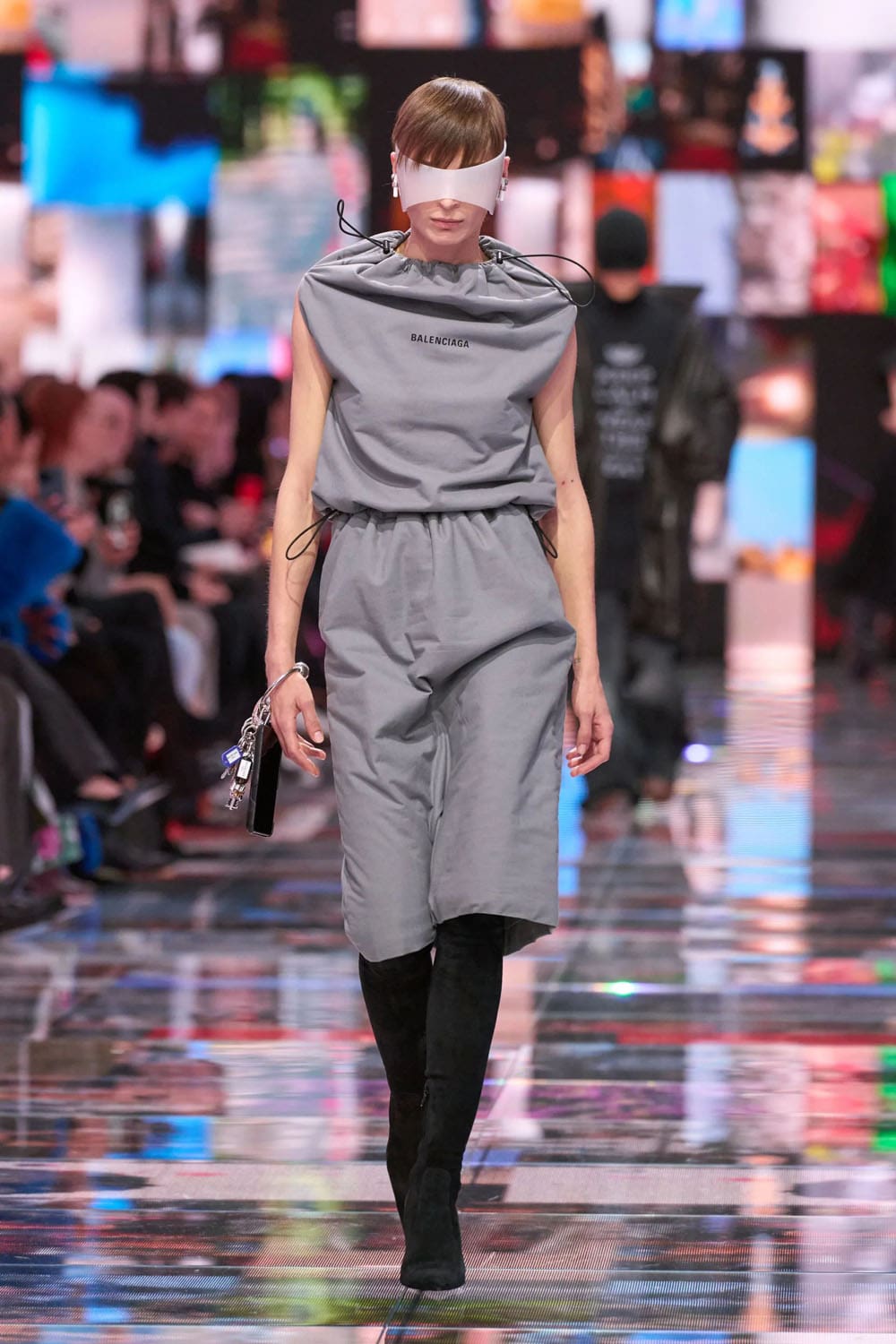 バレンシアガ 秋 2024、 秋 2024 2025 Runway 雑誌(46)