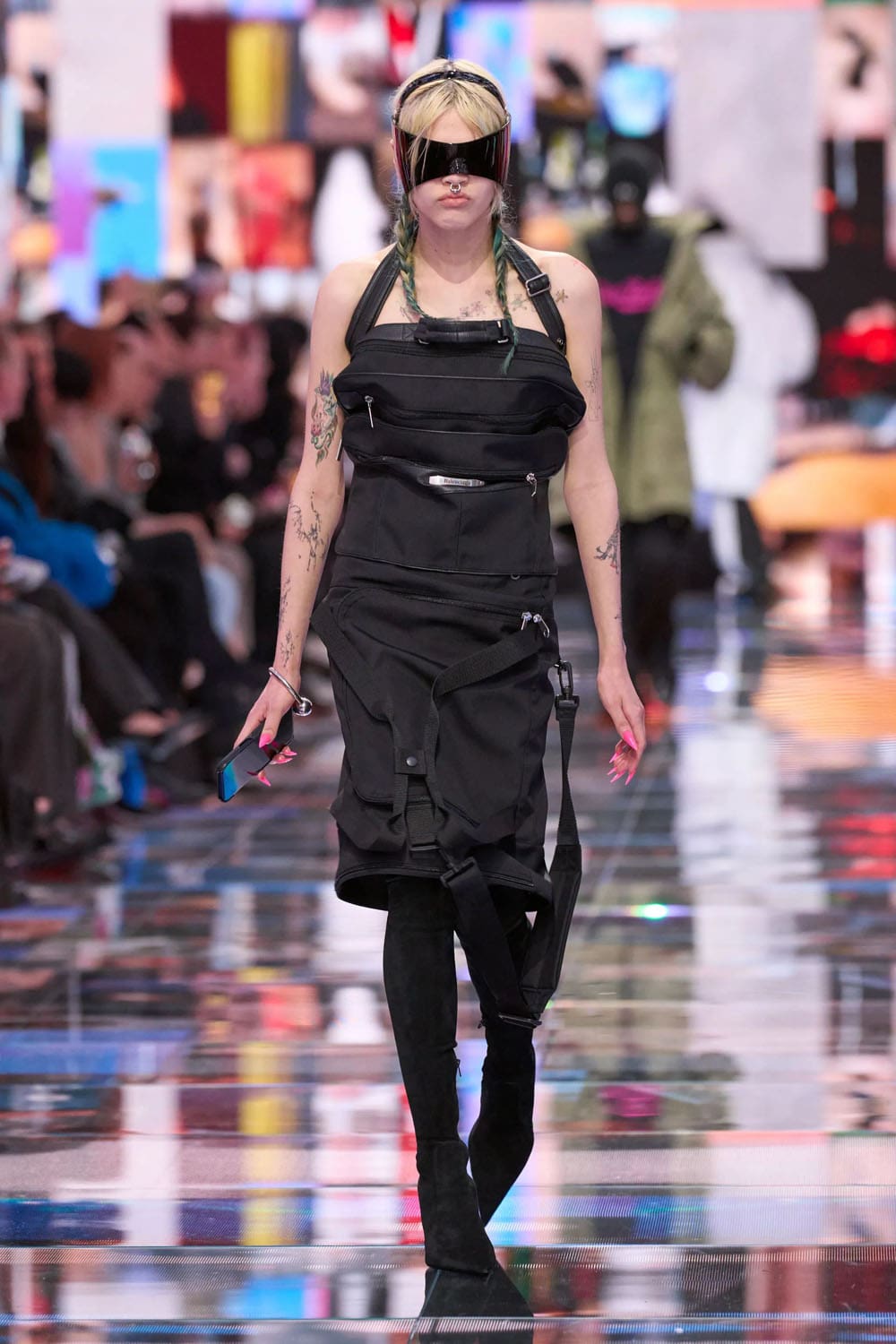 バレンシアガ 秋 2024、 秋 2024 2025 Runway 雑誌(48)