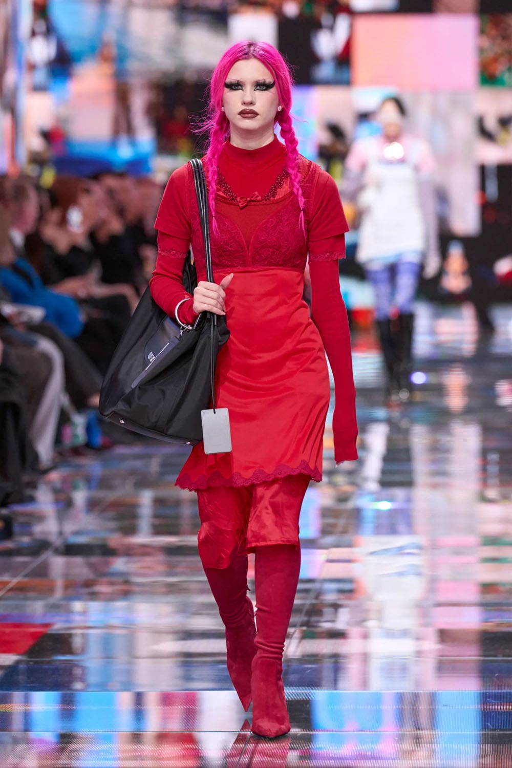 バレンシアガ 秋 2024、 秋 2024 2025 Runway 雑誌(52)