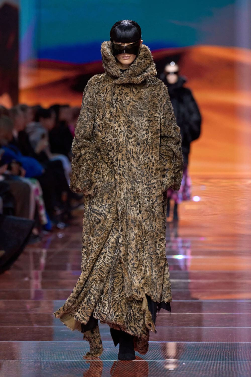 バレンシアガ 秋 2024、 秋 2024 2025 Runway 雑誌(7)