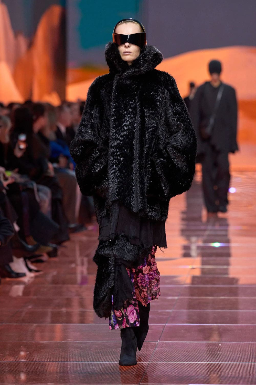 バレンシアガ 秋 2024、 秋 2024 2025 Runway 雑誌(8)