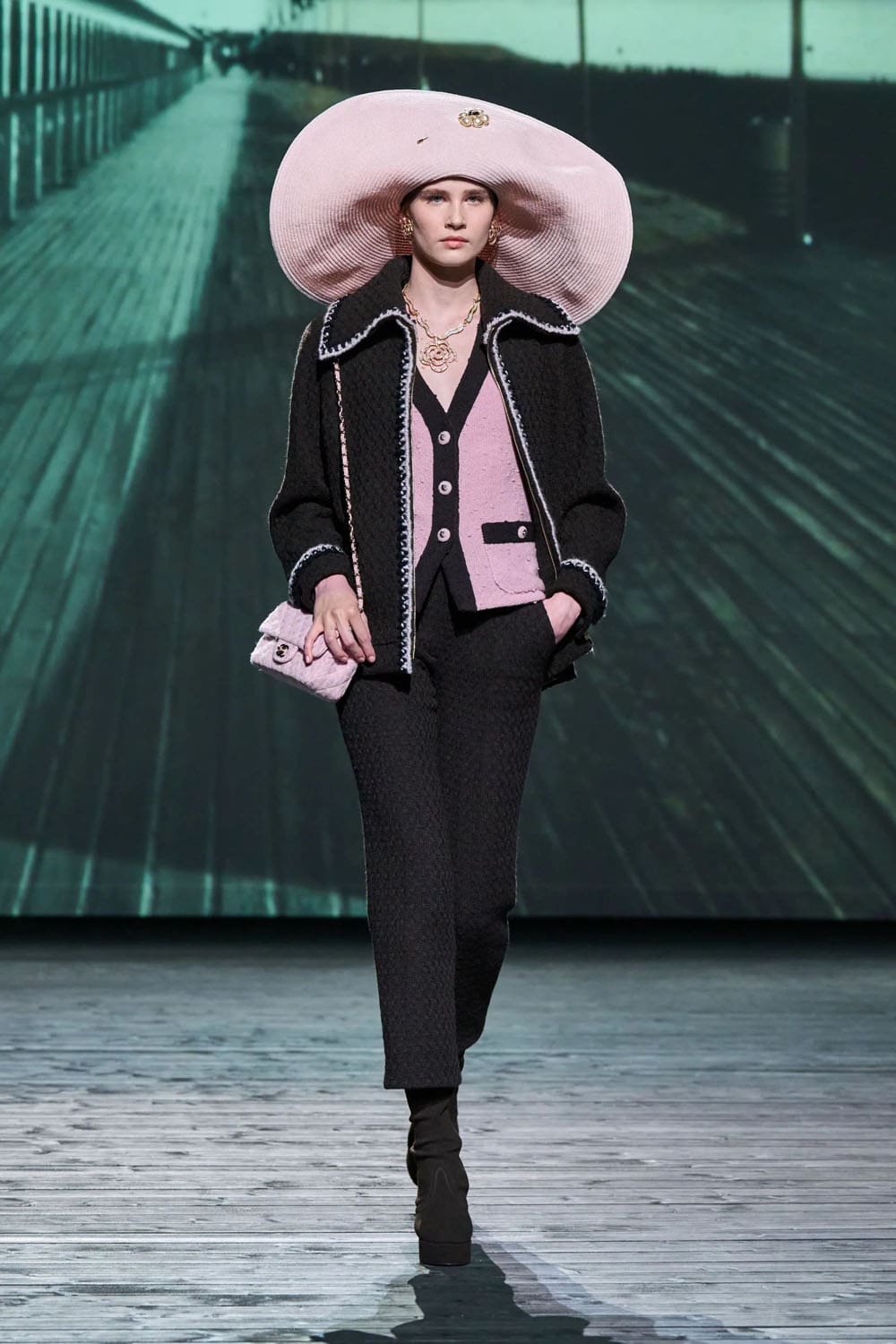 香奈儿秋季 2024, 秋冬 2024 2025 Runway 成衣 (19)
