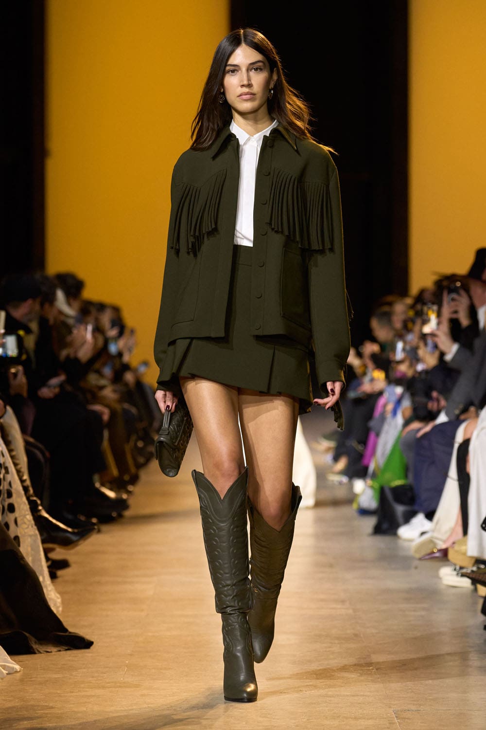 Elie Saab outono inverno 2024 2025 Pronto para Usar Runway Revista (3)