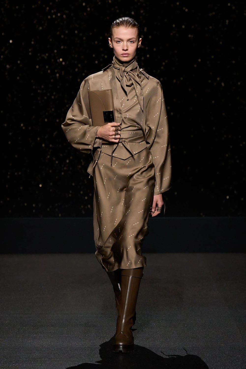 Hermès Automne 2024, Automne hiver 2024 2025 Runway Magazine (38)