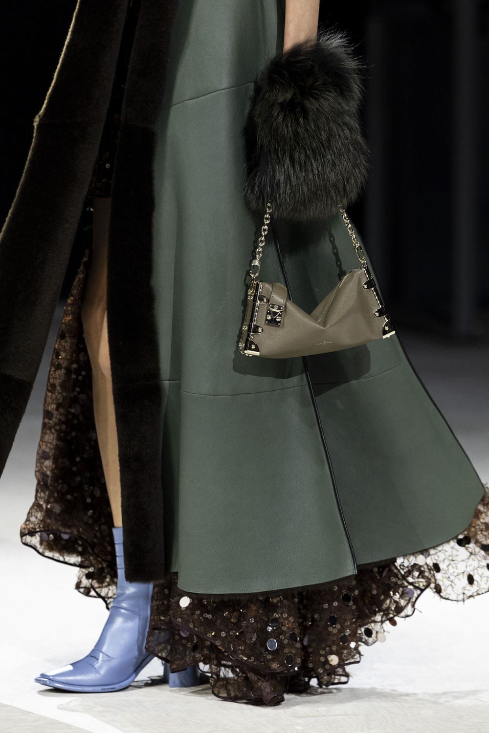 Autunno Louis Vuitton 2024 25 Borse, Louis Vuitton Autunno 2024 Dettagli Runway Magazine (37)