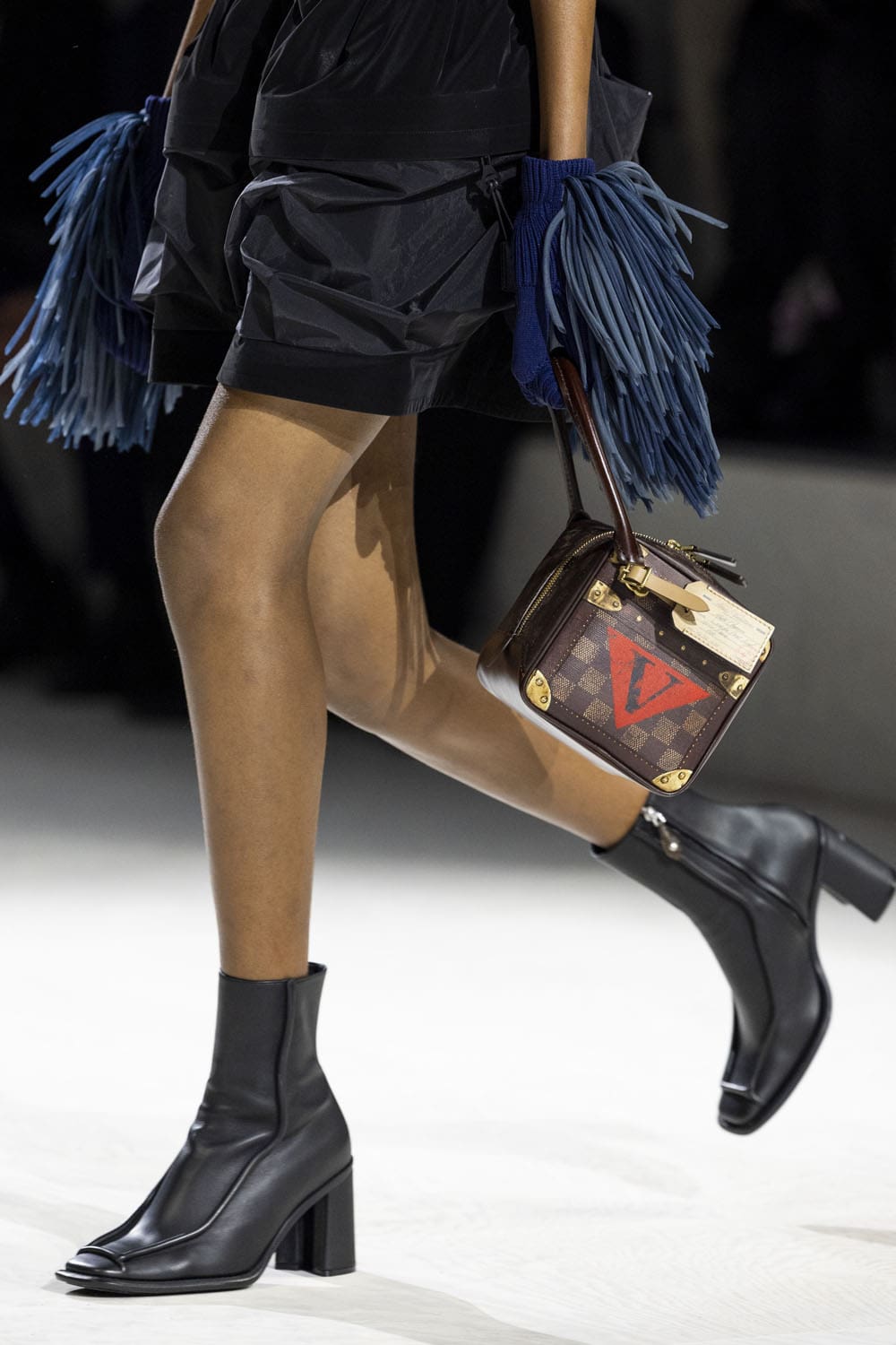 Autunno Louis Vuitton 2024 25 Borse, Louis Vuitton Autunno 2024 Dettagli Runway Magazine (8)