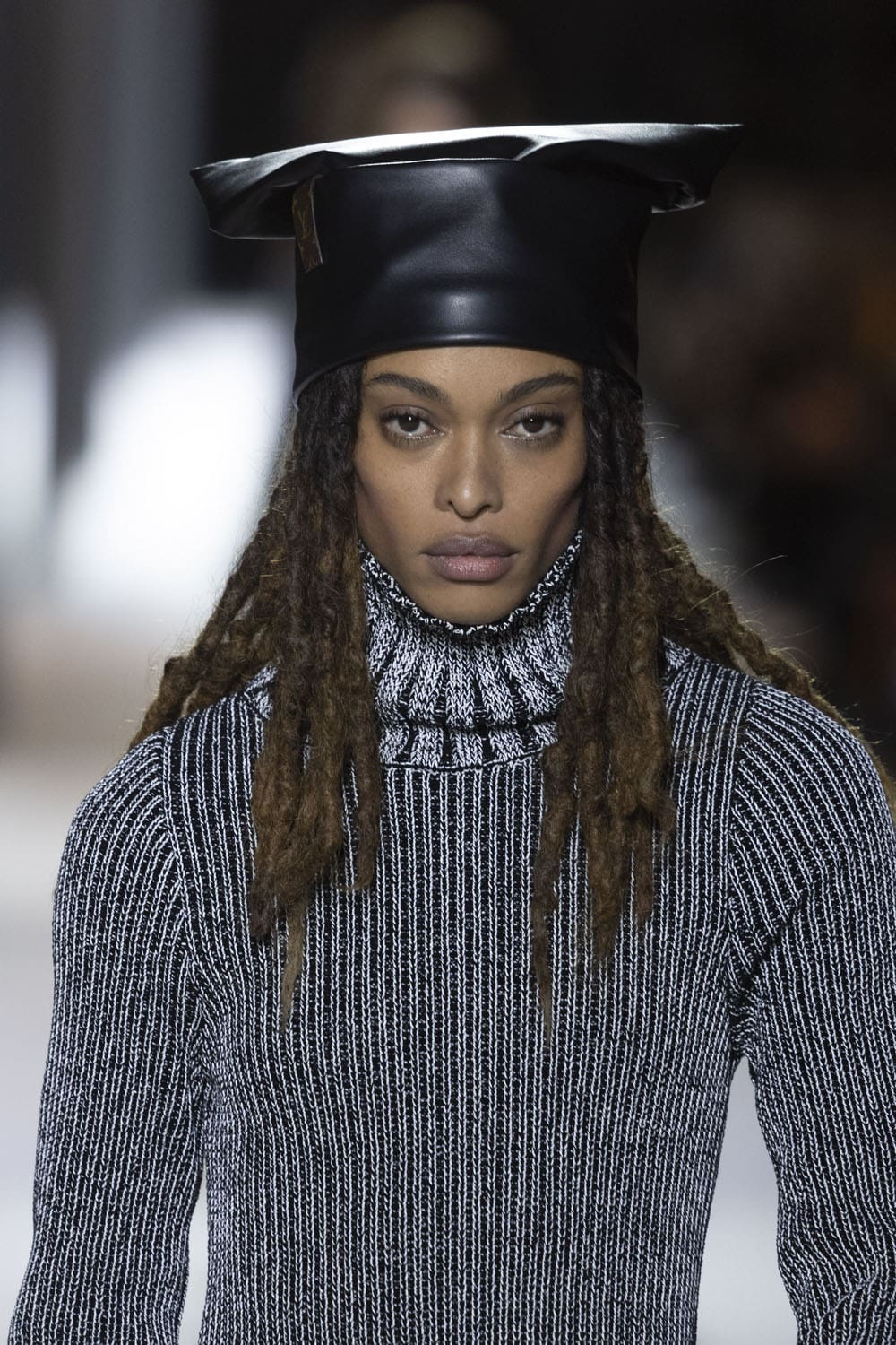 Autunno Louis Vuitton 2024 25 Borse, Louis Vuitton Autunno 2024 Dettagli Runway Magazine (99)