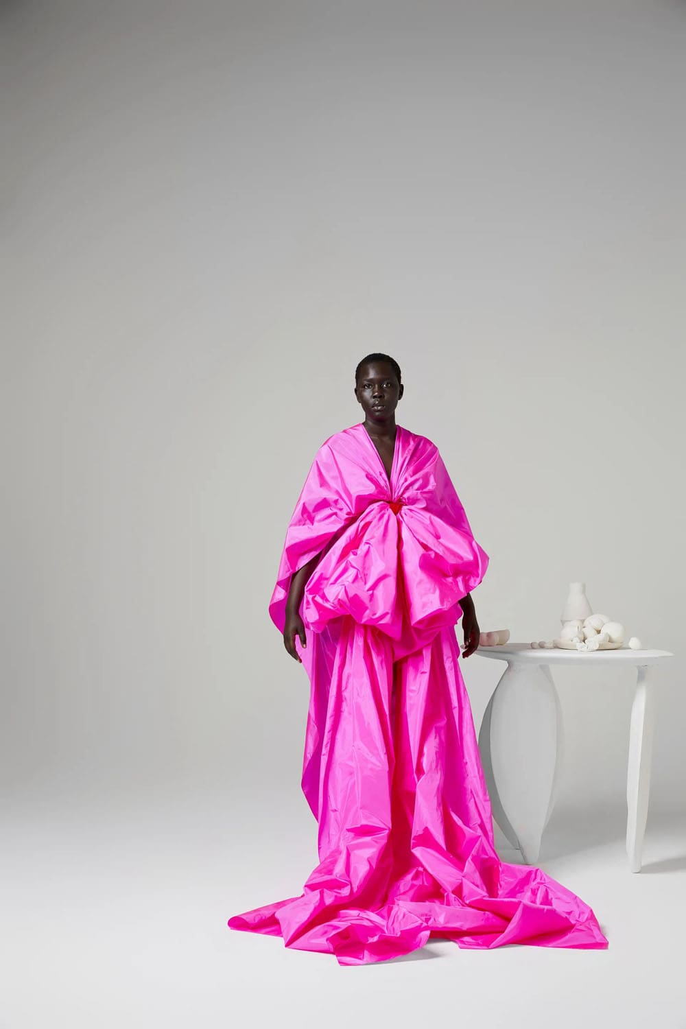 Maison Rabih Kayrouz Automne Hiver 2024 2025 Prêt-à-porter Runway Magazine (27)