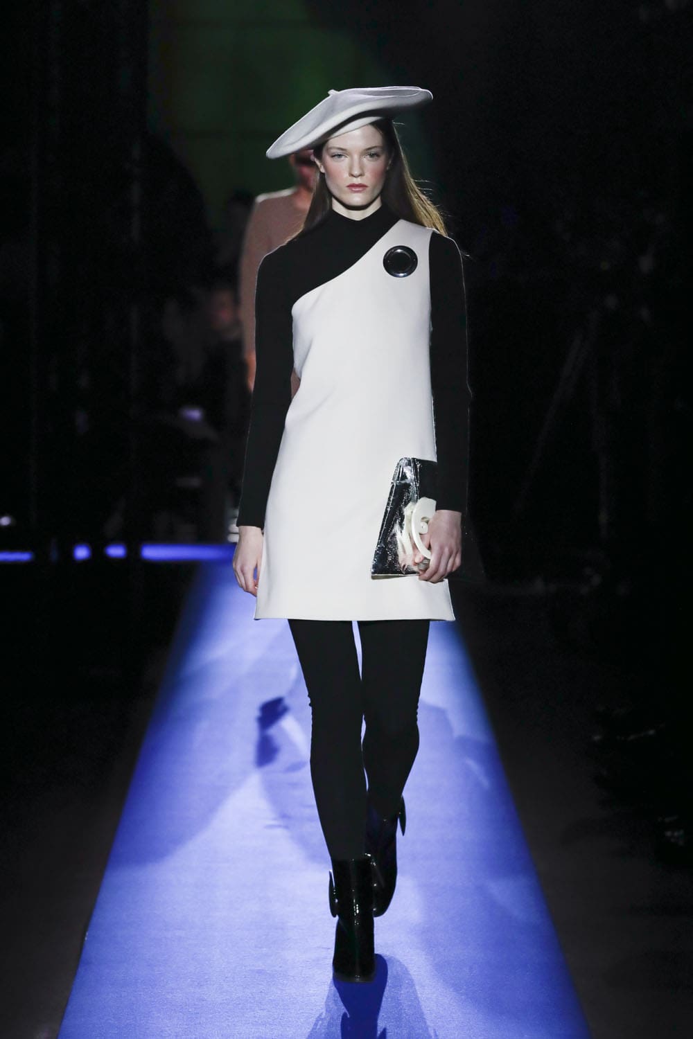 Pierre Cardin Automne Hiver 2024 2025 Runway Magazine (15)
