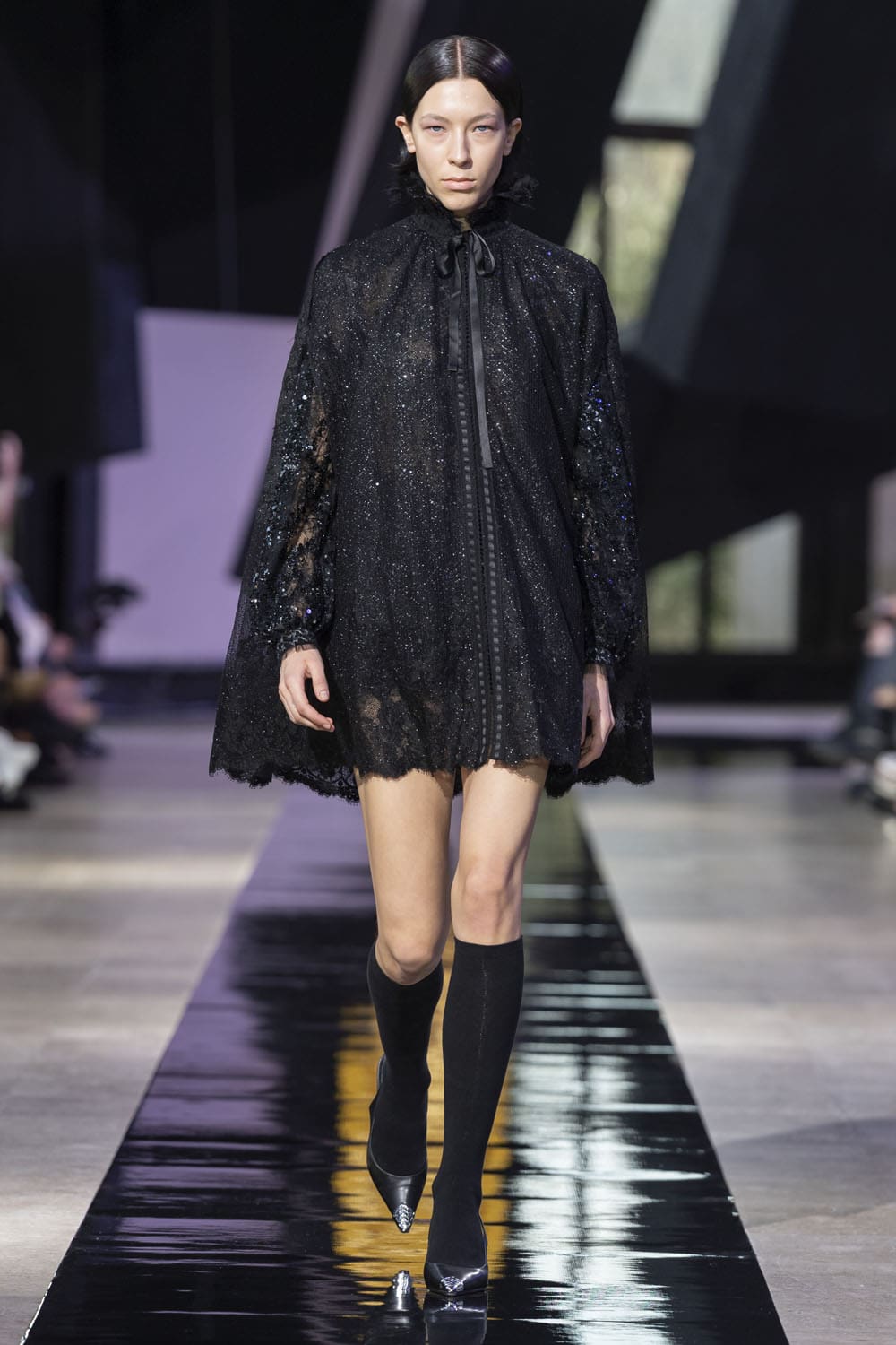 Shiatzy Chen Otoño Invierno 2024 2025 Runway Revista (40)