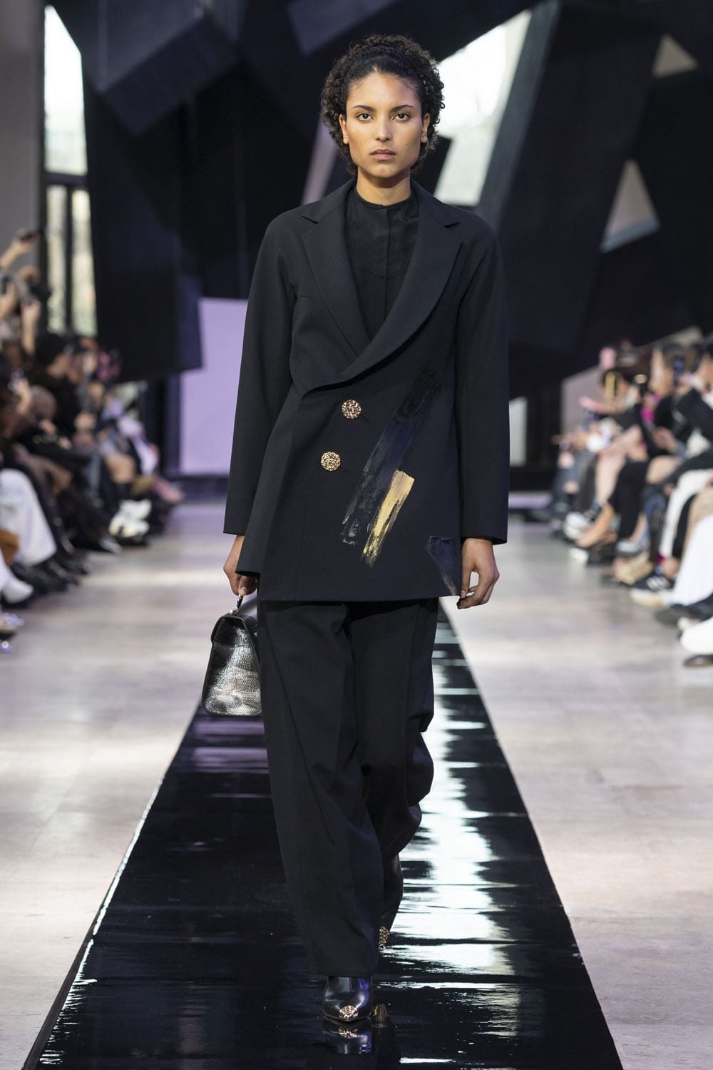 Shiatzy Chen Otoño Invierno 2024 2025 Runway Revista (45)