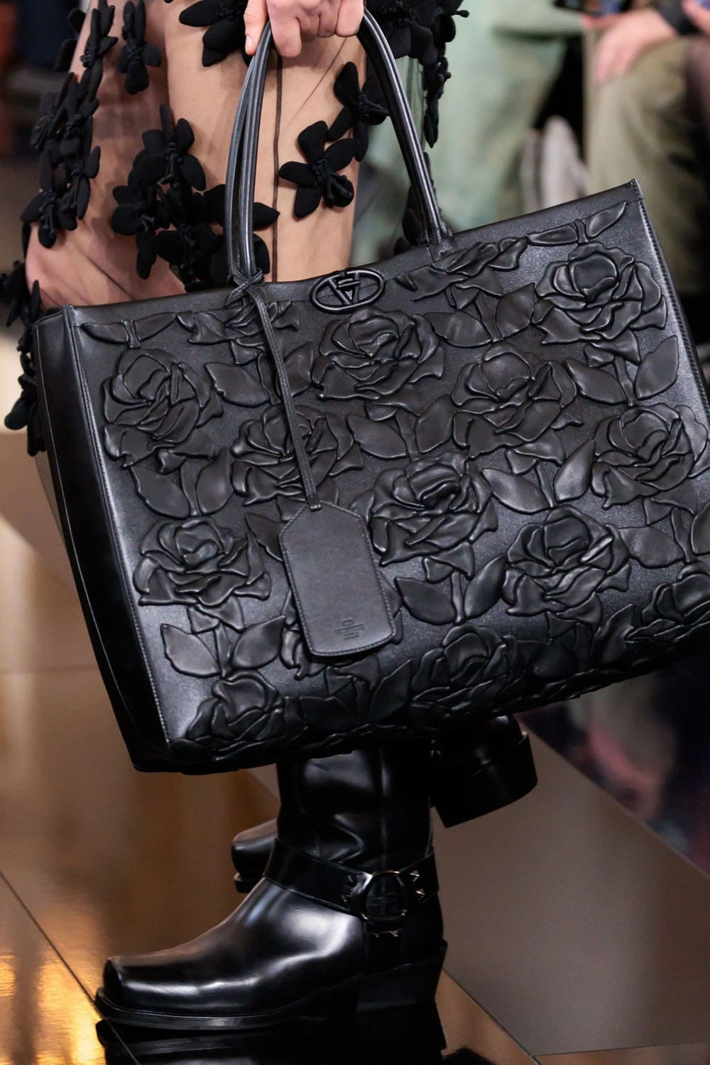 Valentino Herbst 2024, Herbst Winter 2024 2025 Einzelheiten RTW Runway Magazin (26)