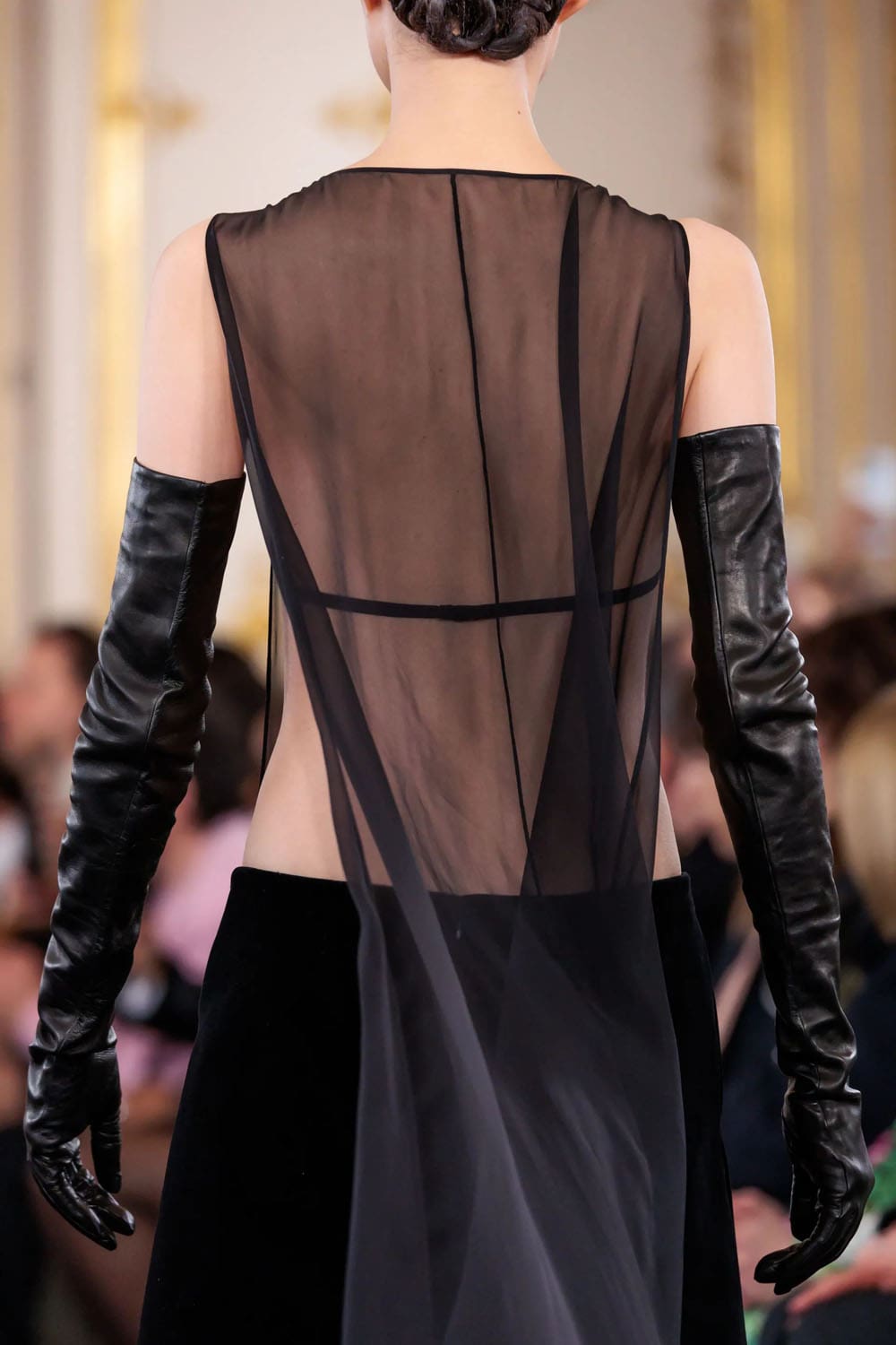 Valentino Herbst 2024, Herbst Winter 2024 2025 Einzelheiten RTW Runway Magazin (50)