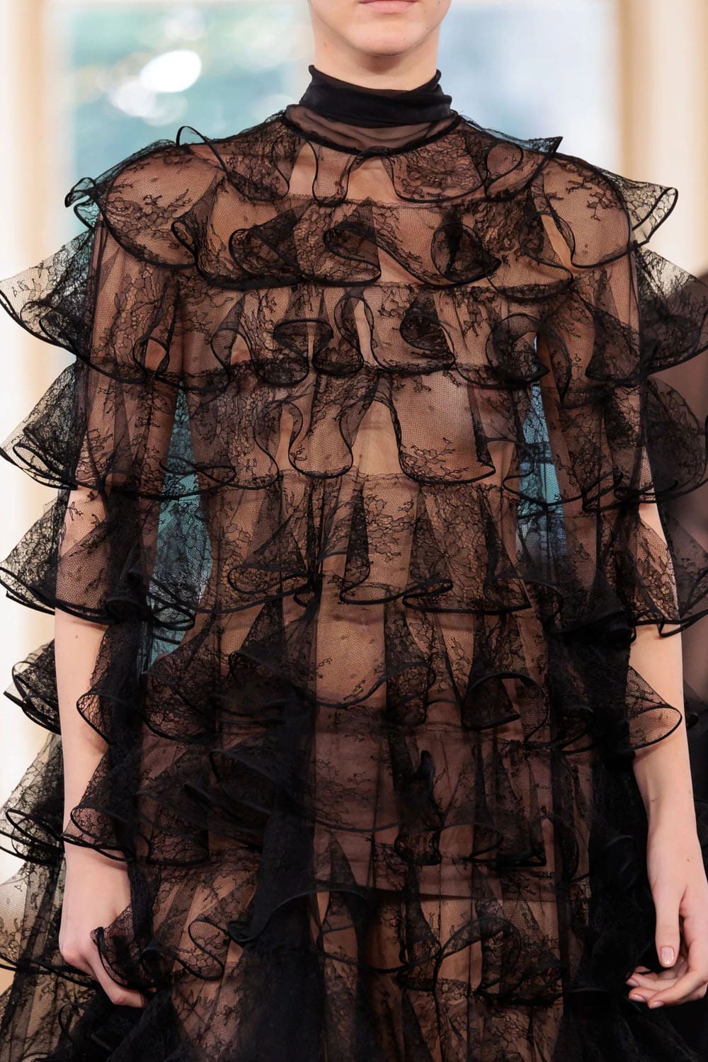 Valentino Herbst 2024, Herbst Winter 2024 2025 Einzelheiten RTW Runway Magazin (51)