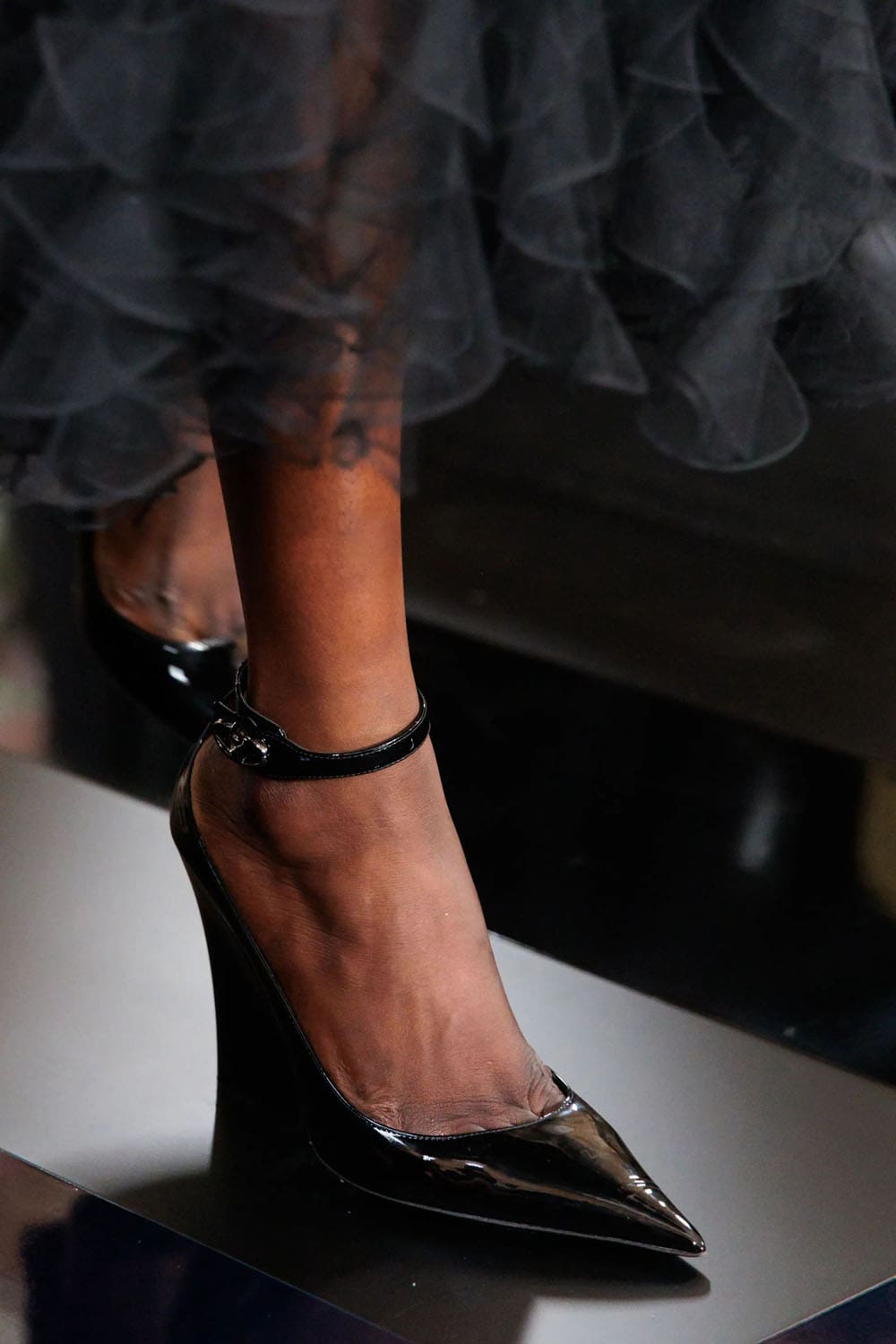 Valentino Herbst 2024, Herbst Winter 2024 2025 Einzelheiten RTW Runway Magazin (8)