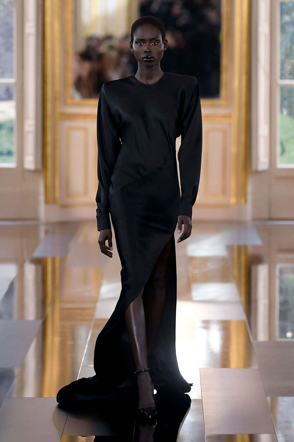 Valentino Herbst 2024, Herbst Winter 2024 2025 Konfektionsware Runway Magazin (52)