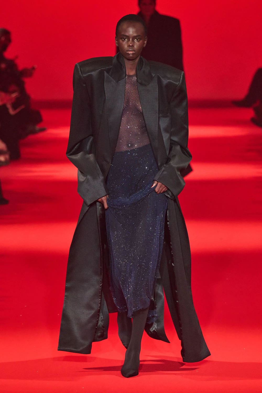 Caída de Vetements 2024, Otoño invierno 2024 2025 Runway Revista (69)