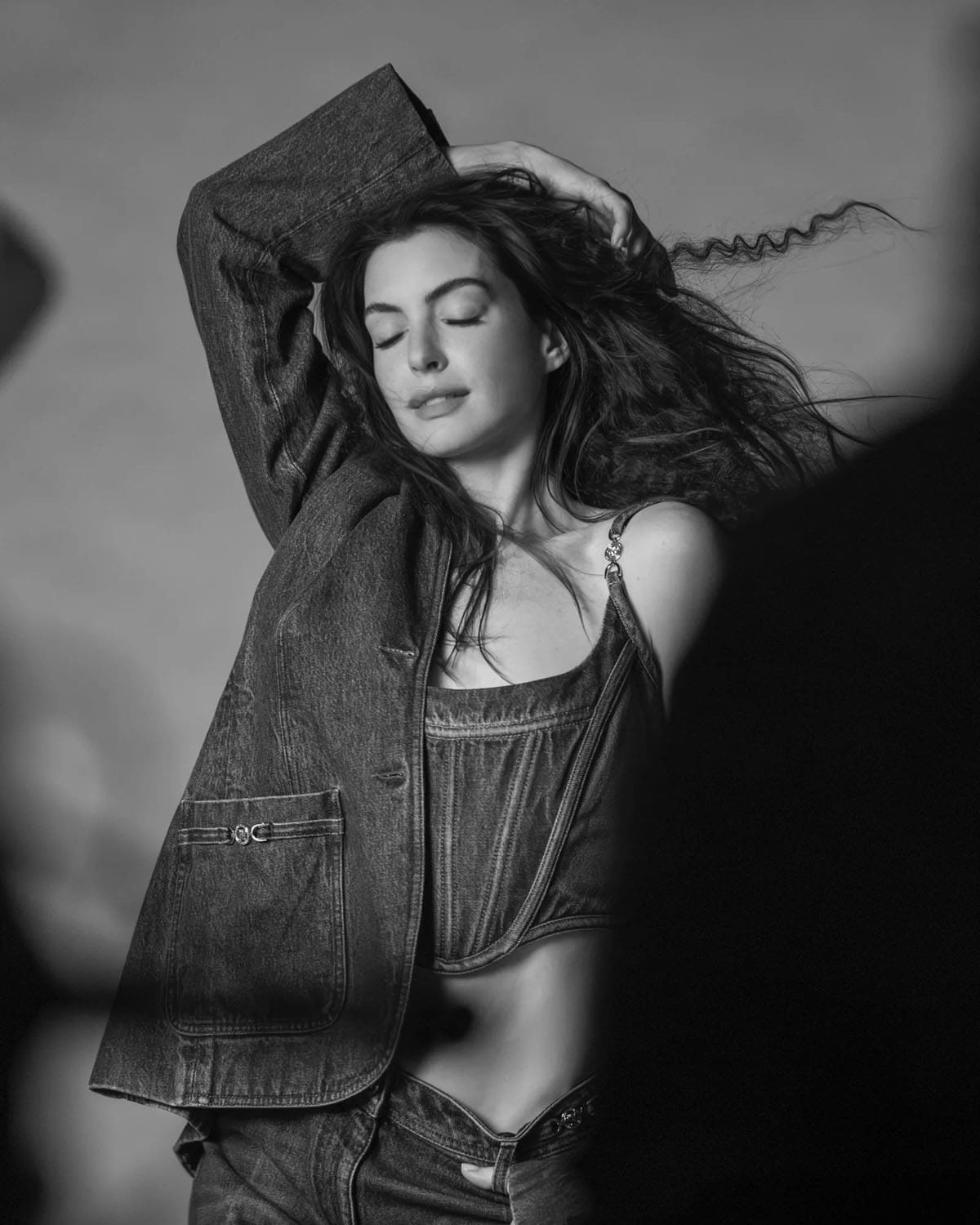 Anne Hathaway für Versace Icons 4